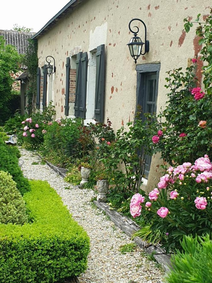 Отель Domaine De La Crapaudine Rosnay  Экстерьер фото